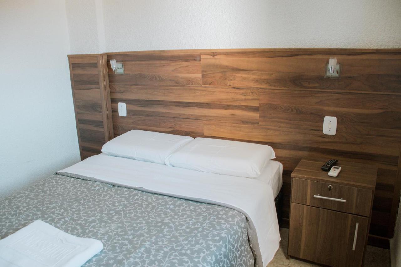 Hotel Masseilot Сантана-ду-Ливраменту Экстерьер фото