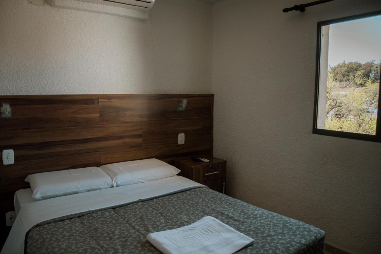 Hotel Masseilot Сантана-ду-Ливраменту Экстерьер фото