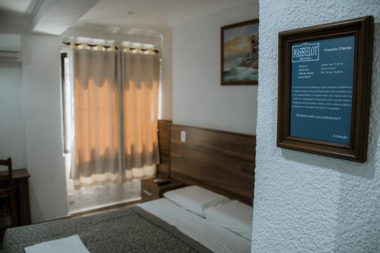 Hotel Masseilot Сантана-ду-Ливраменту Экстерьер фото