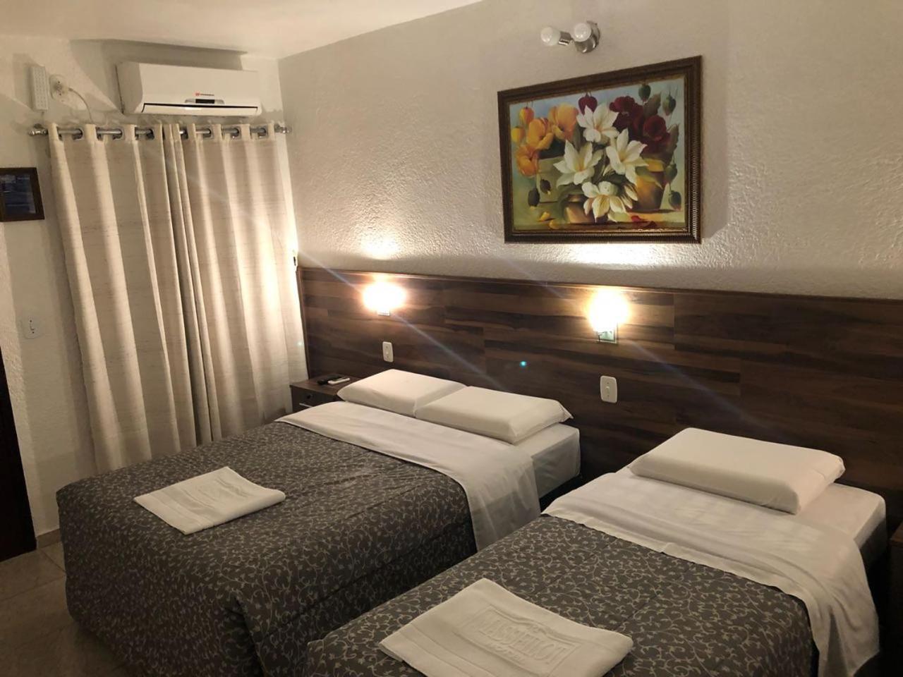 Hotel Masseilot Сантана-ду-Ливраменту Экстерьер фото