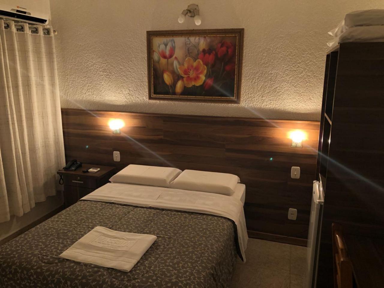 Hotel Masseilot Сантана-ду-Ливраменту Экстерьер фото